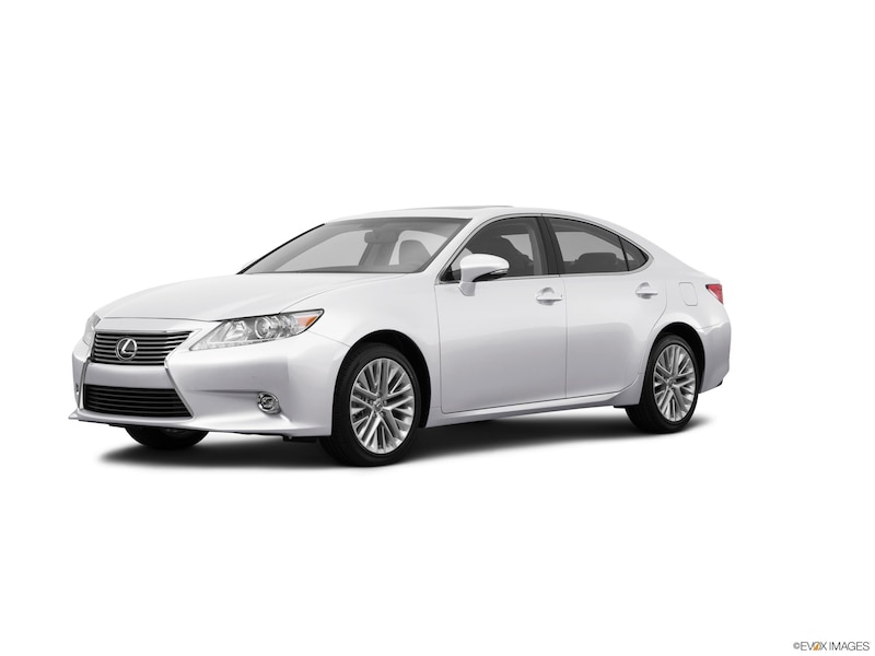 2015 Lexus ES 300h review