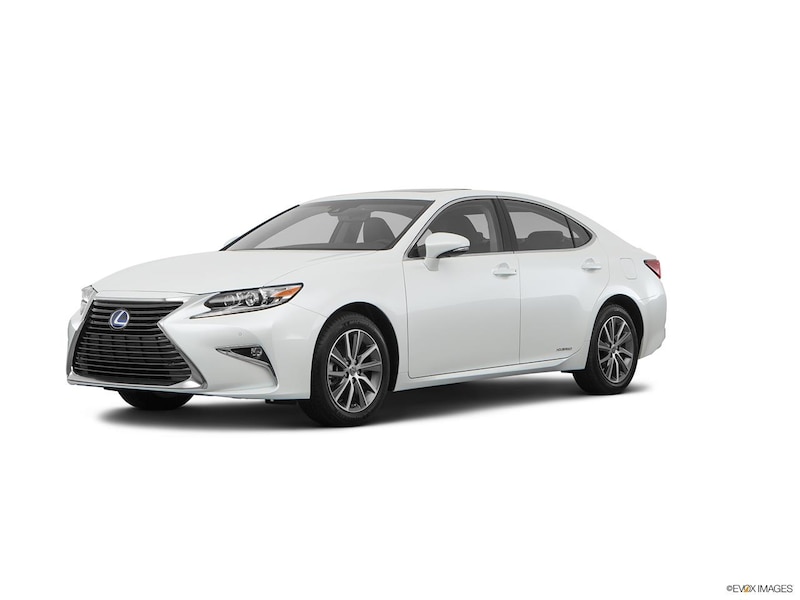 2017 Lexus ES 300h review