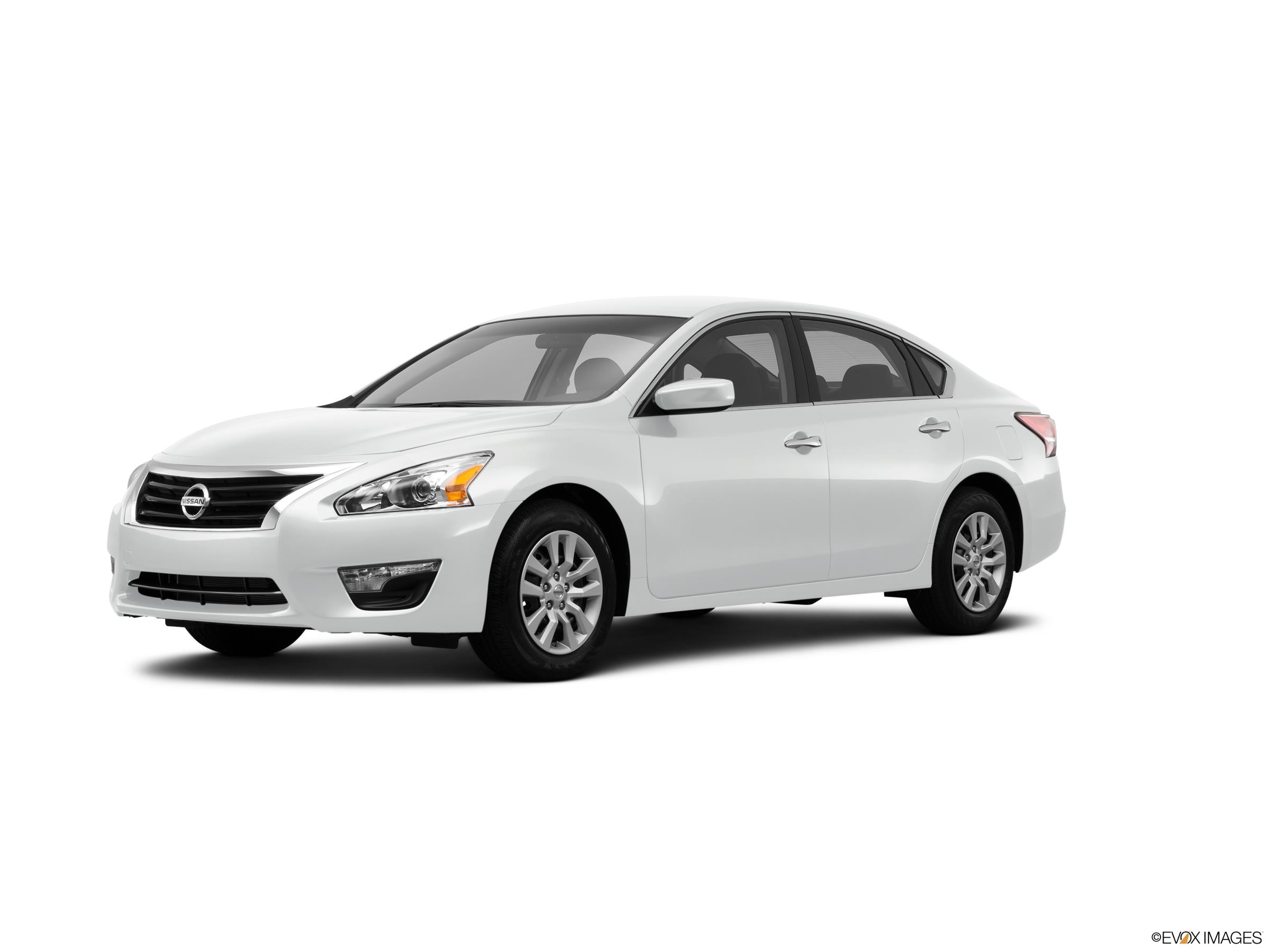 2014 Nissan Altima review, photos & specs | CarMax