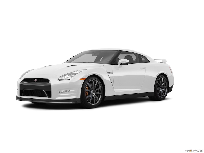 2012 Nissan GT-R review