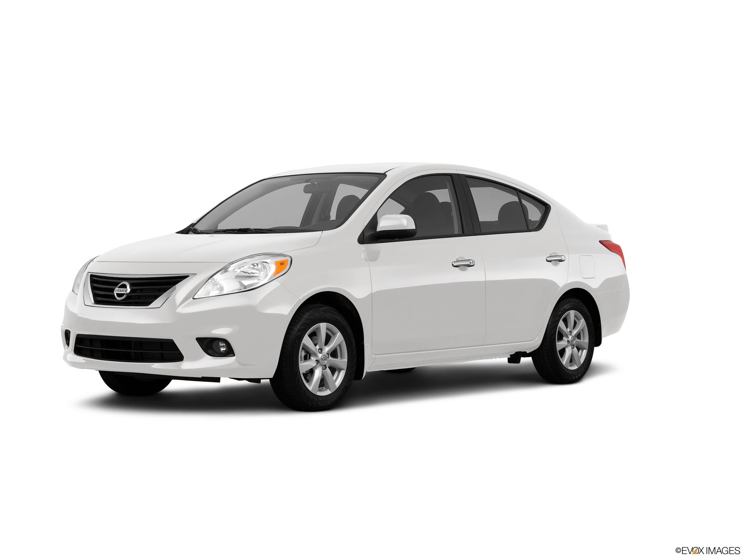 2013 Nissan Versa Review, Photos & Specs | CarMax