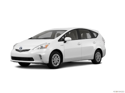 Toyota Prius v 2013