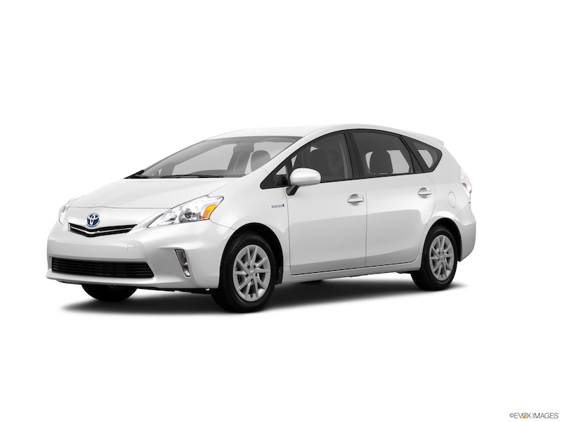 2014 Toyota Prius v review