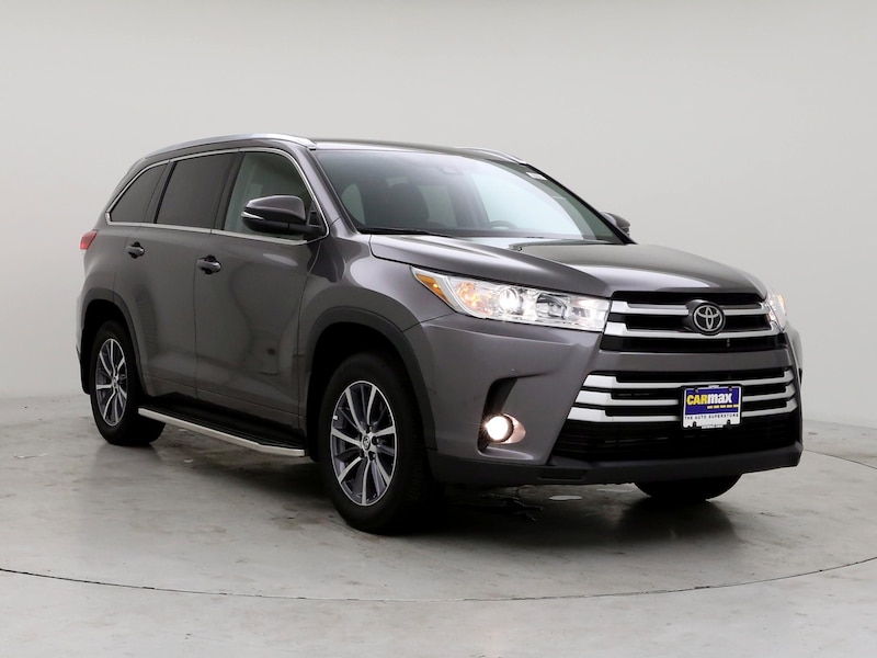 Used 2018 Toyota Highlander for Sale